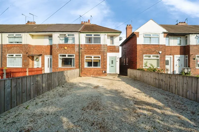 Hotham Road South, Hull, photo 1