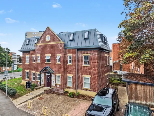 Globe Lane, BH15, photo 1