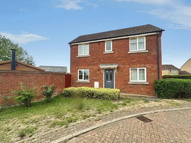 Drove Gardens, Cambridge, CB23, photo 1