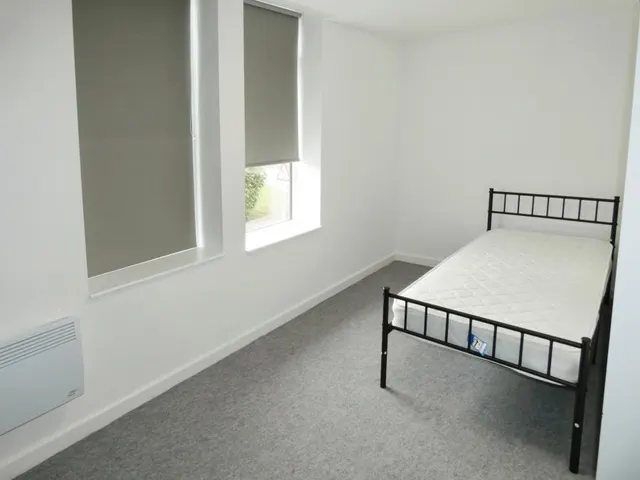 Patchwork Row, Shirebrook, NG20, photo 1