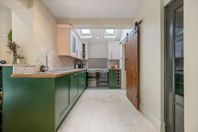 Worcester Crescent, Stamford, PE9, photo 2