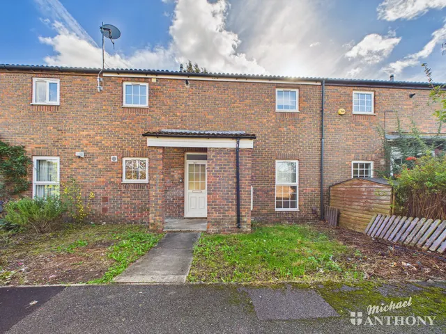 Meadow Way, Leighton Buzzard, LU7, photo 1