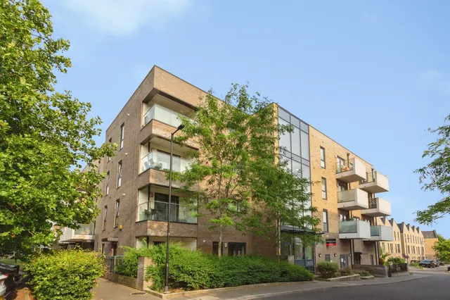 Tranquil Lane, Harrow, photo 1
