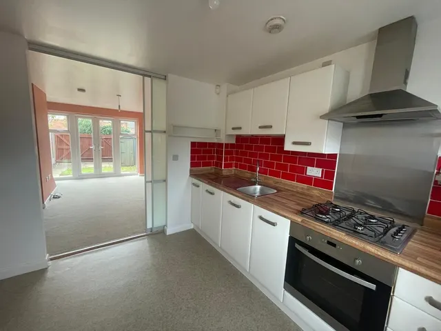 Red Kite Close, Hucknall, NG15, photo 2