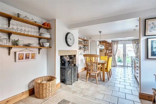 Photo 3 — Grove Avenue, Yeovil, Somerset, BA20 2BE