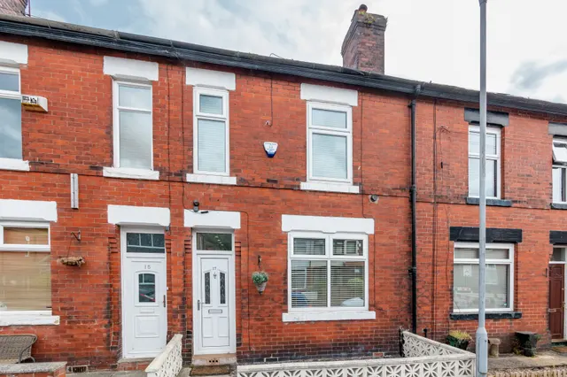 Stanley Street, Prestwich, M25, photo 1