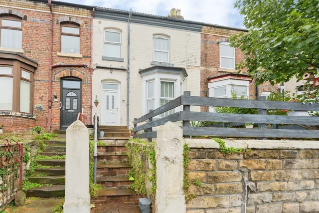 3 bedroom house, Willowbank Road, Tranmere, CH42