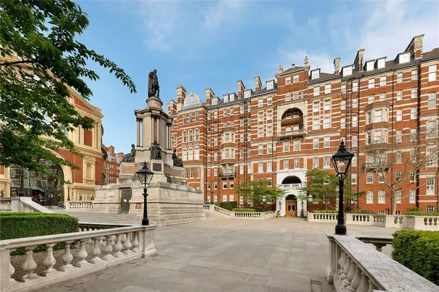 Albert Court Central Block, Prince Consort Road, London, SW7 2BG, photo 1