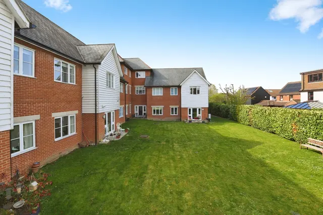Ongar Road, BRENTWOOD, Essex, CM15, photo 1