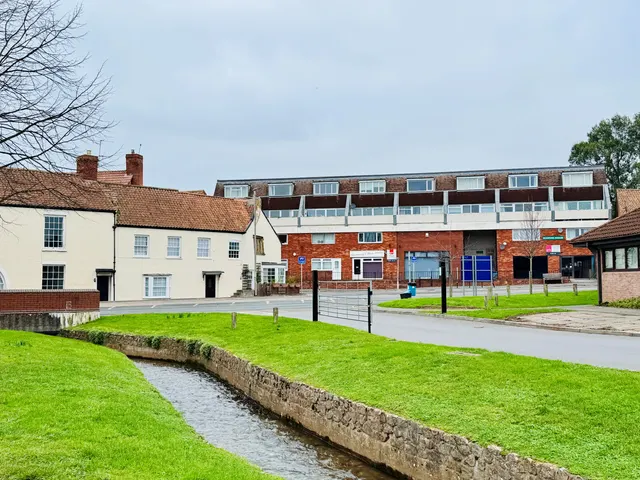 Quantock Parade, TA6, photo 1