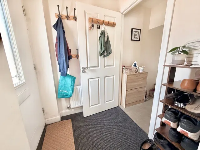 Photo 2 — Kitchener Drive, Eaton Leys, Milton Keynes, Milton Keynes, MK17 9GF