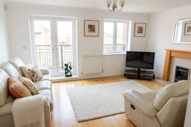 Photo 2 — Cudworth Drive, Nottingham