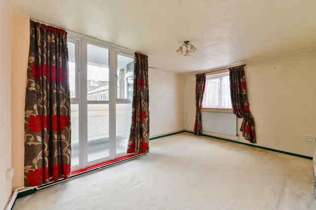 London, SW15, photo 1