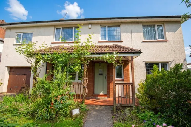 West Broadway, Henleaze, BS9, photo 1