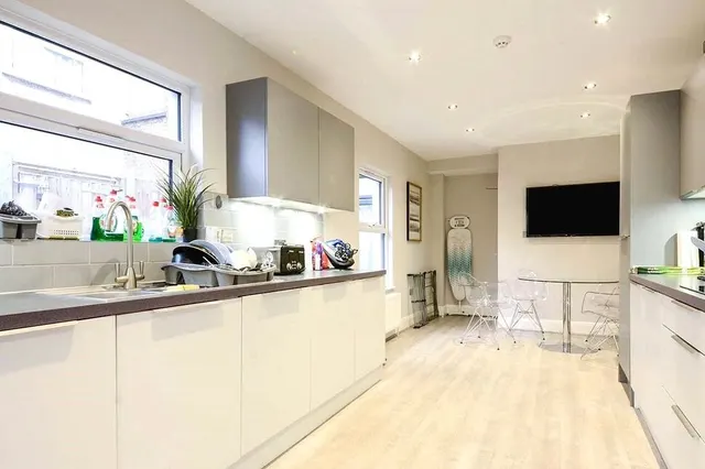Photo 3 — Westland Road, Watford, Hertfordshire, WD17