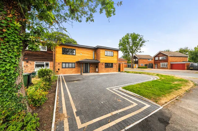 Brackendene, Bricket Wood, St. Albans, photo 1