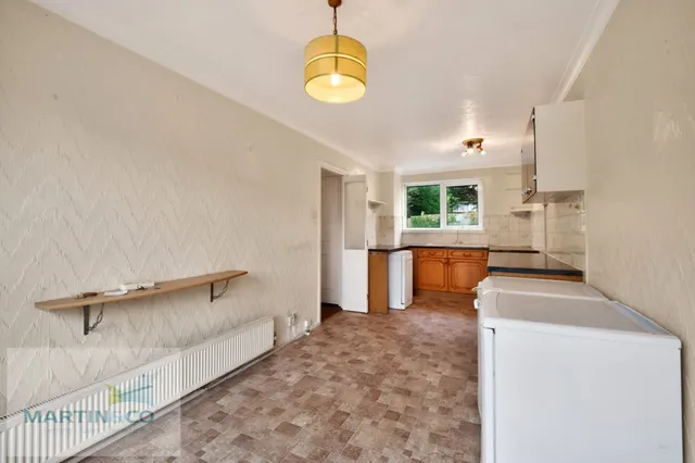 Photo 3 — Blythway, Welwyn Garden City