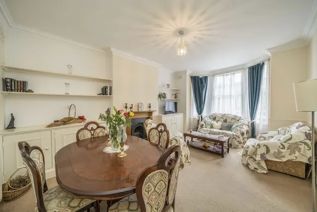 St. Julians Farm Road, SE27, photo 2