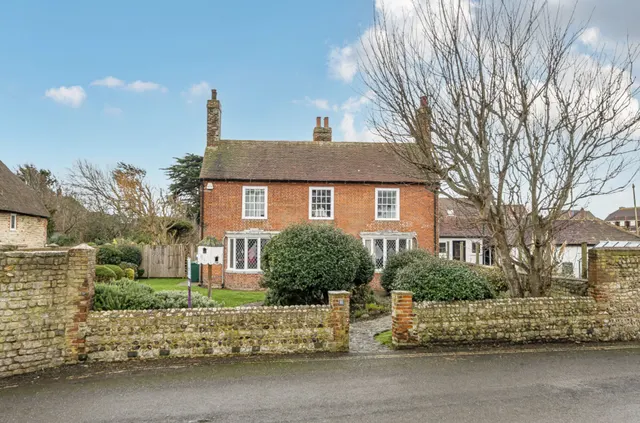 West Street, Selsey, PO20, photo 1