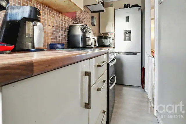 Paxton Court, Little Paxton, PE19, photo 3
