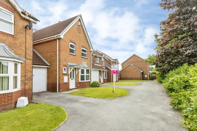 Silkstone Court, Leeds, photo 1