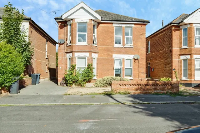 Belvedere Road, BOURNEMOUTH, photo 1