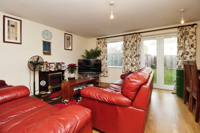 Photo 3 — Jay Road, Corby