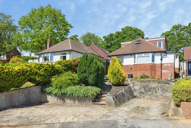 Oak Tree Road, Milford, GU8, photo 1