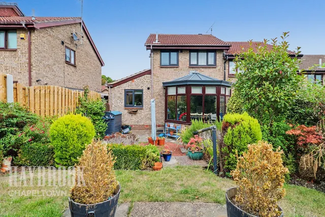 Kirkcroft Avenue, Thorpe Hesley, photo 3