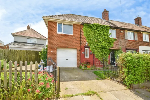 Lawnswood Road, Middlesbrough, TS3, photo 1