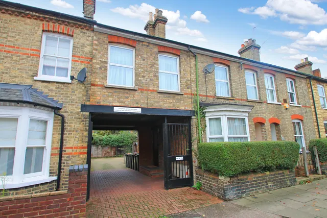 Howbury Street, Bedford, photo 1