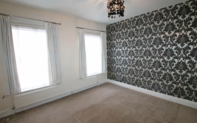 Photo 3 — Howbury Street, Bedford