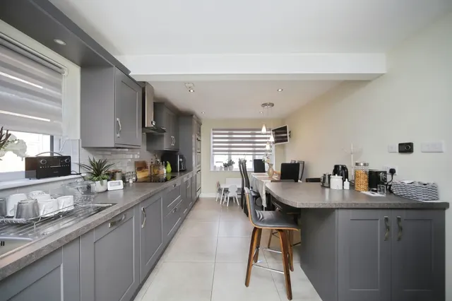 Photo 3 — Leycroft Grove, TAUNTON