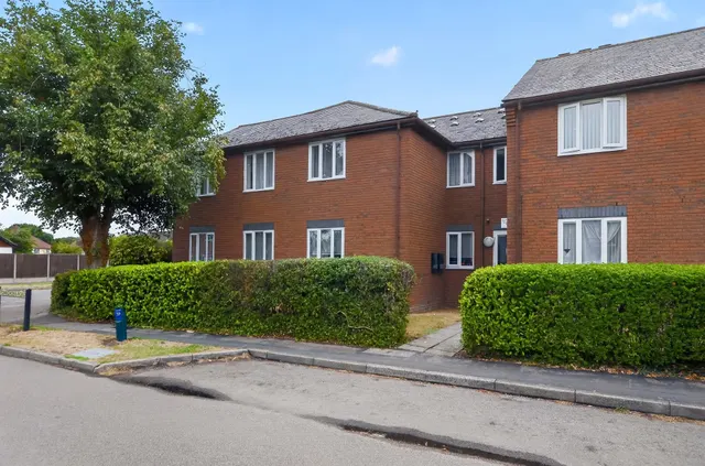 Stonecross Road, Hatfield, photo 1
