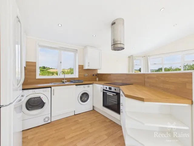 Sun Valley Road, Scarborough, YO12, photo 3