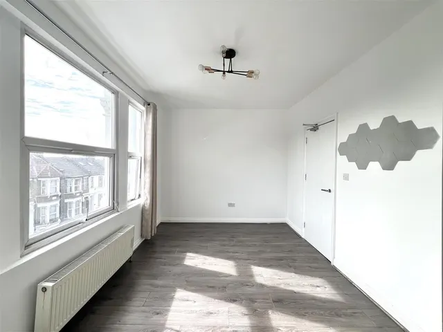 Forest Road, Walthamstow, E17, photo 1