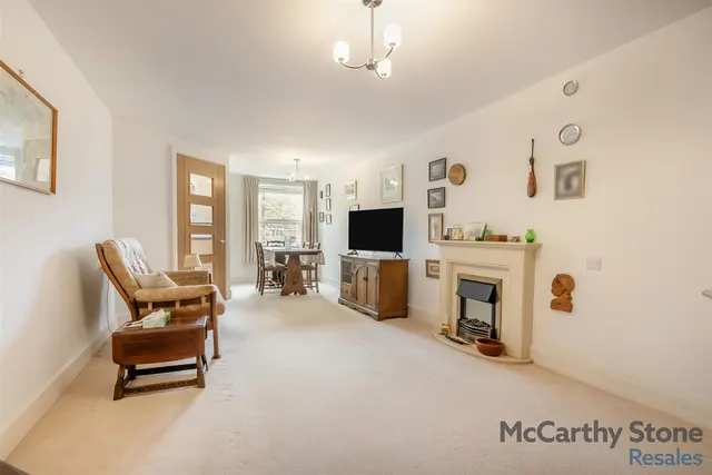 College Way, Welwyn Garden City, AL8, photo 3