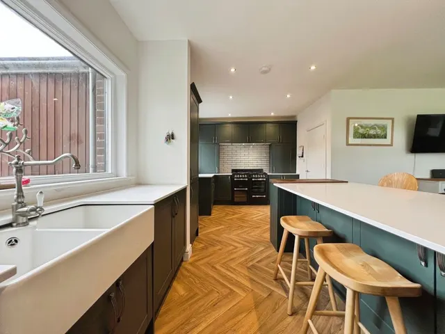 Newcastle Upon Tyne, NE20, photo 1