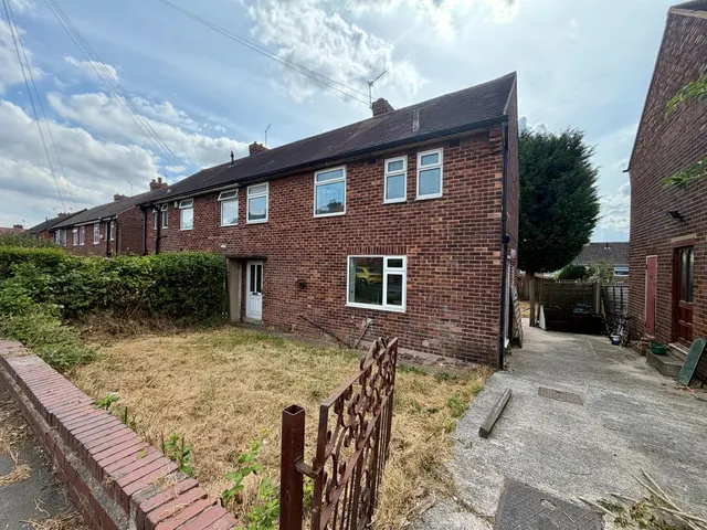 Hollytree Avenue, Maltby, Rotherham, photo 1