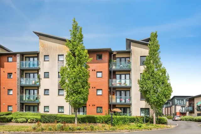 Tunnicliffe Close, Swindon, SN3, photo 1