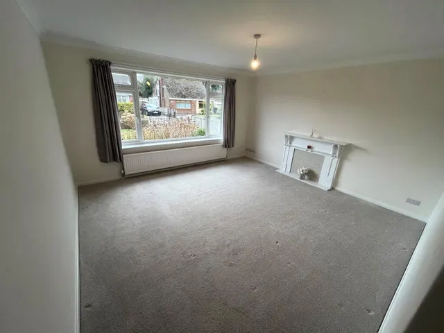 Photo 3 — Beech Road, Sutton Weaver, Runcorn, Cheshire, WA7