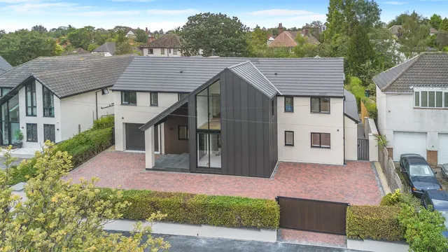 Leadhall Road, Harrogate, North Yorkshire, HG2 9PE, photo 1