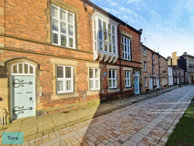 Churchside, Howden, DN14, photo 1
