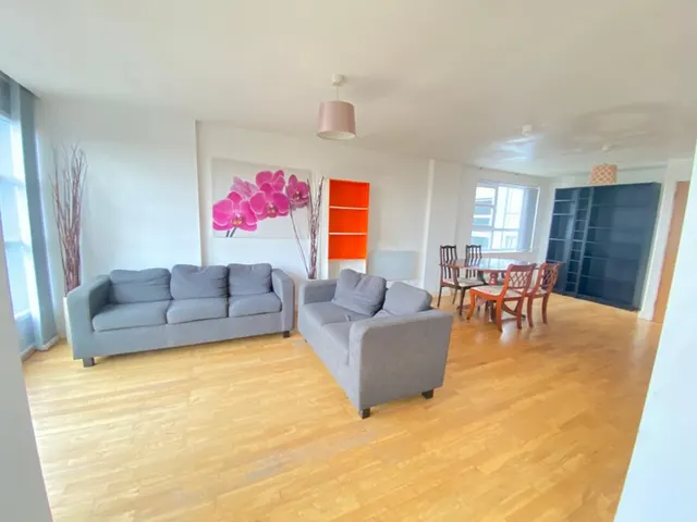 Spindletree Avenue, Manchester, M9, photo 2