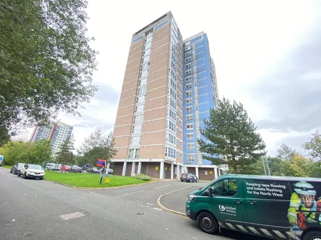 Spindletree Avenue, Manchester, M9, photo 1