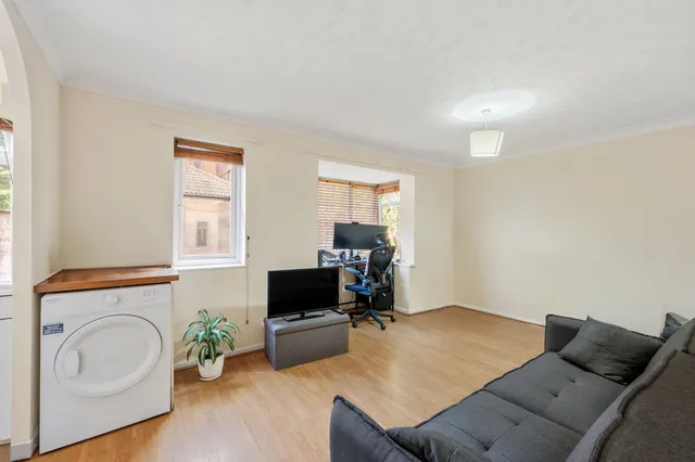 Kipling Drive, Wimbledon, SW19, photo 1