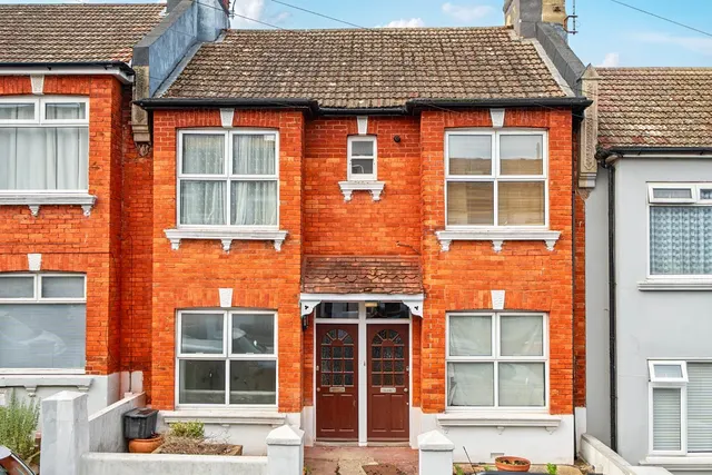 Totland Road, Brighton, BN2, photo 1