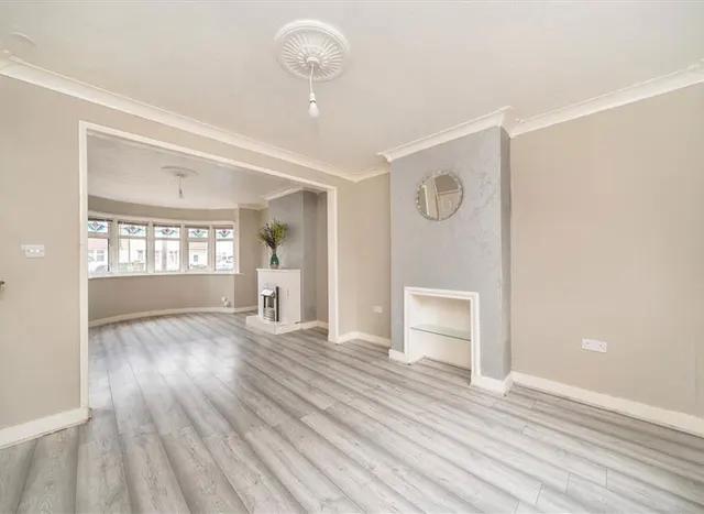 Teignmouth Road, Welling, DA16, photo 3
