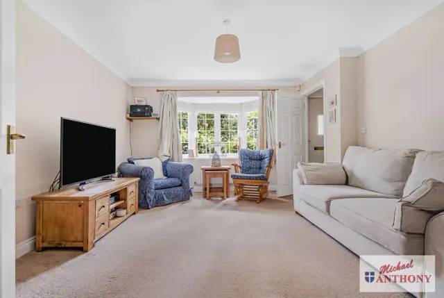Photo 3 — Barnet Close, Oakhill, Milton Keynes, Buckinghamshire, MK5 6BF
