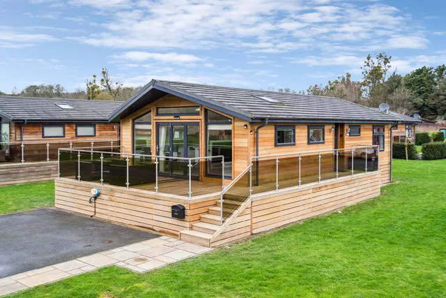 Harleyford Estate Henley Road, Marlow SL7 2DX, photo 1
